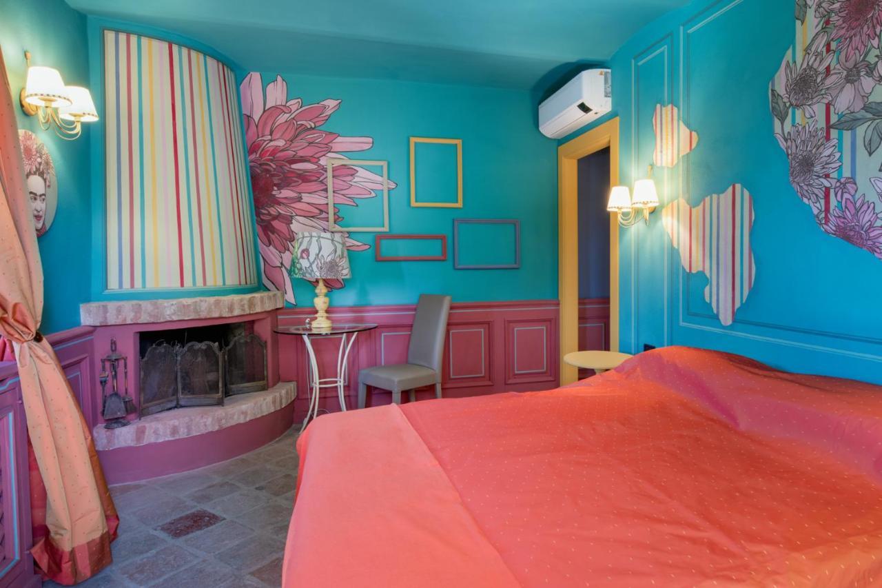 Segnavento -Rooms And Suites- Manta Dış mekan fotoğraf